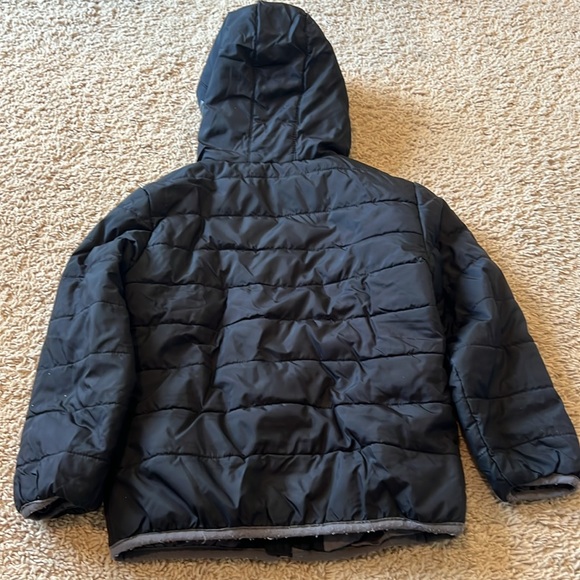 Toddler Under Armour Winter Jacket.  Size 4T.  Great condi . - Picture 5 of 7